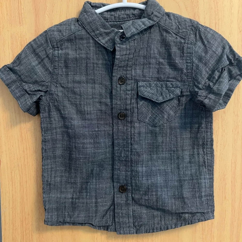 Boy button up shirt - Picture 1 of 3